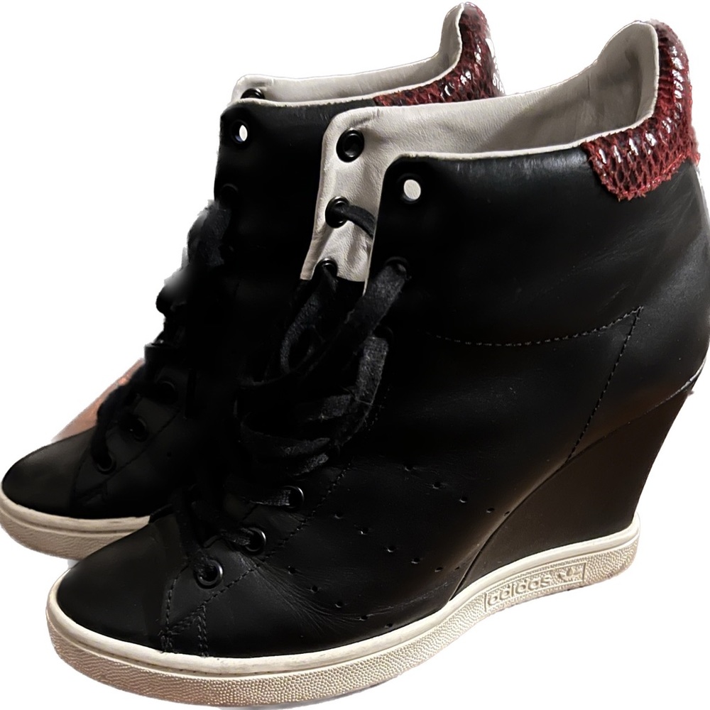 Women’s adidas Stan Smith Wedge Sneakers